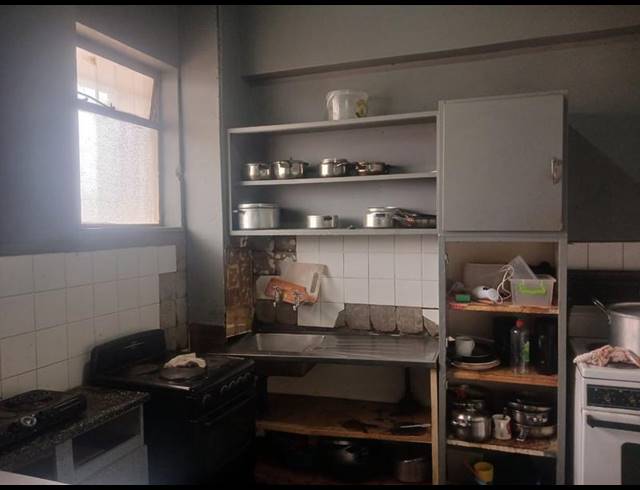 3 BEDROOM APARTMENT FOR SALE IN HILLBROW
